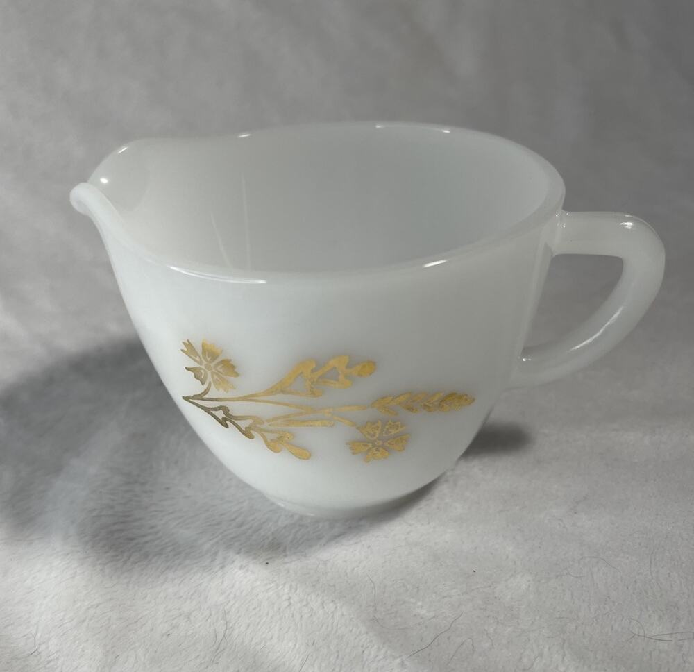 Federal Milk Glass Creamer Wheat Pattern Heat Proof USA Vintage